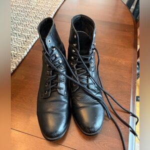 Ariat Paddock Boots size 7